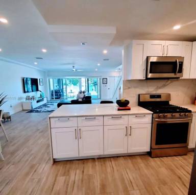 Main picture of 7406 Gary Ave