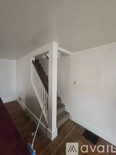Main picture of 143 Maple St