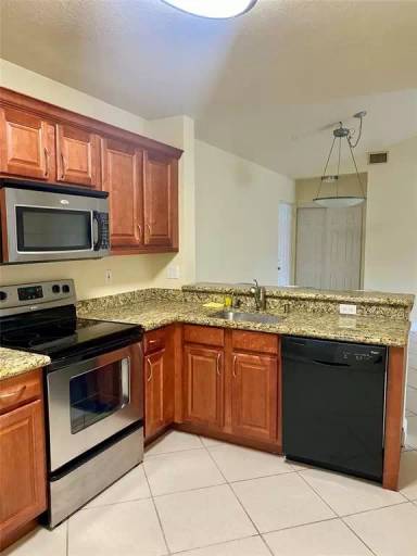 Main picture of 5701 Riverside Dr