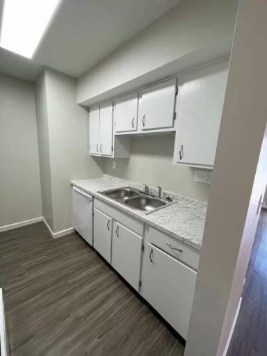 Main picture of 10 Ironwood Ct