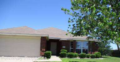 Main picture of 3004 Spencer Cir