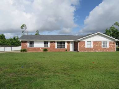 Main picture of 141 Lauren Ln