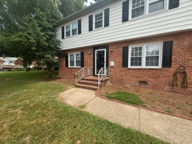 Main picture of 365 Nassau Pl