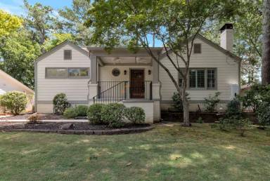 Main picture of 2221 Melante Dr NE
