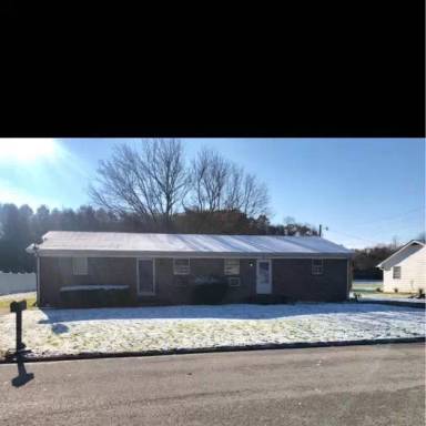 Main picture of 212 Elm St