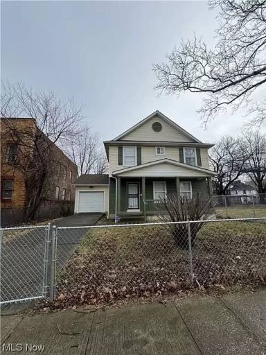 Main picture of 519 E 117th St