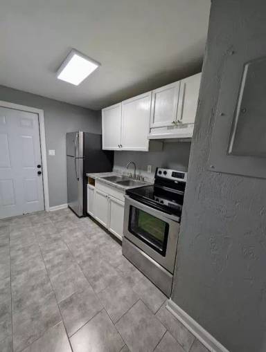 Main picture of 2304 S Calhoun St