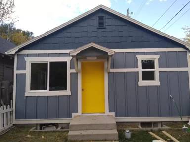 Main picture of 212 S 16th Ave