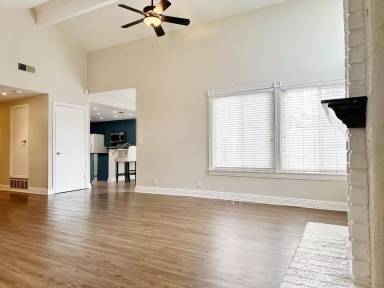Main picture of 8432 Basin Cir