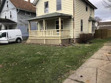 Main picture of 233 Homewood Ave SE
