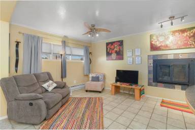Main picture of 909 N Butler Ave