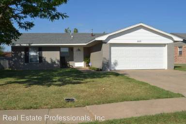 Main picture of 317 SW 71st St