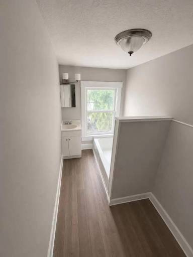 Main picture of 720 Florida Ave