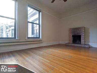 Main picture of 1216 N Dearborn St