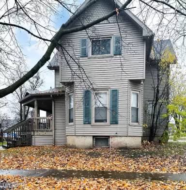 Main picture of 521 Throop St