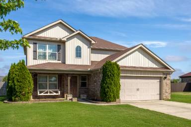 Main picture of 214 Briarcrest Rd