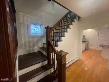 Main picture of 10 Royal St