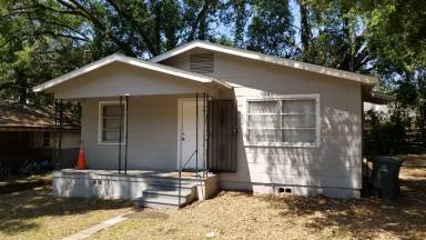 Main picture of 210 Atkinson Dr