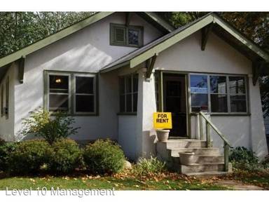 Main picture of 1018 12th Ave SE