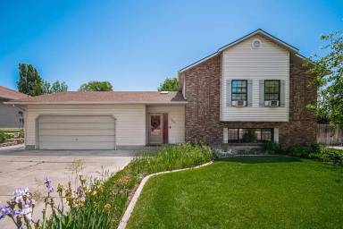 Main picture of 1825 Burlwood Dr