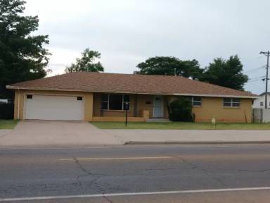 Main picture of 2300 N Thornton St