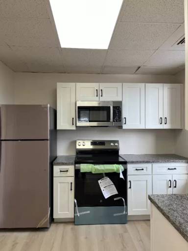 Main picture of 3185 Glendale Ave