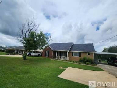 Main picture of 518 Lee Road 222