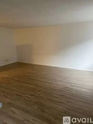 Main picture of 4607 Willis Ave