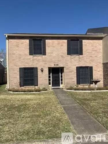 Main picture of 429 Yorktown Ln