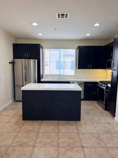 Main picture of 2709 Apricot Ct