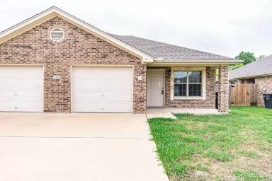 Main picture of 4409 Brutus Ln