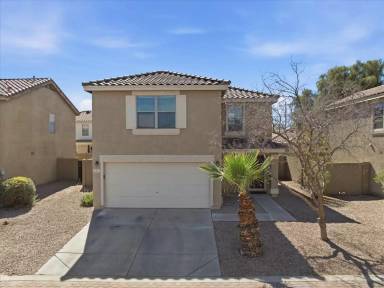 Main picture of 2425 E Hazeltine Way