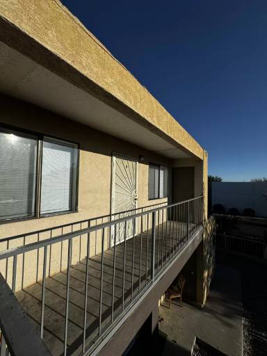 Main picture of 12816 Skyline Rd NE