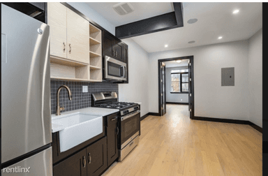 Main picture of 148 Meserole St