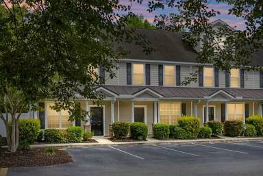 Main picture of 215 Hemingway Cir