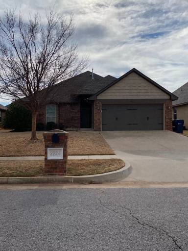 Main picture of 2224 NW 158th St