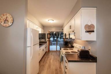 Main picture of 1536 Kings Ct SE