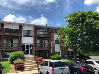 Main picture of 5625 Coach Dr E