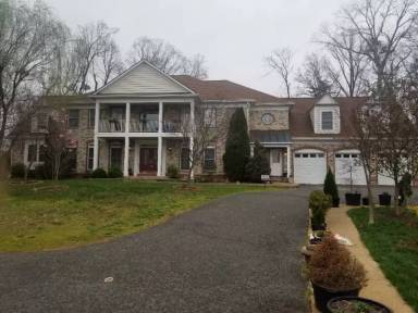 Main picture of 6438 Columbia Pike