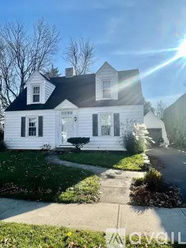 Main picture of 5 W Court St
