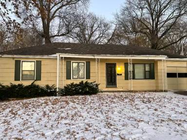 Main picture of 8745 Goddard St