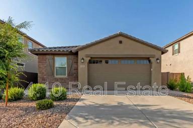 Main picture of 2222 E Palmdale Ln