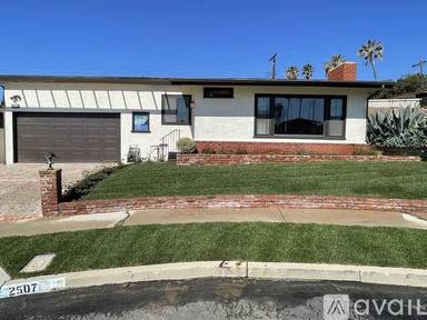 Main picture of 2507 Robalo Ave