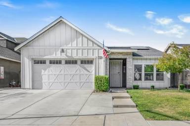 Main picture of 5432 W Lamona Ave