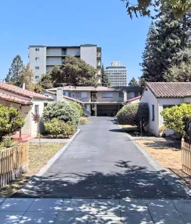 Main picture of 530 Hawthorne Ave