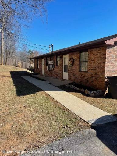 Main picture of 241 Parker St