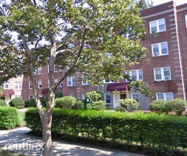 Main picture of 1131 Beacon St