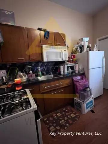 Main picture of 1458 Dewey Ave