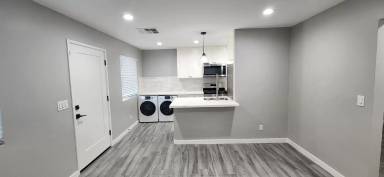 Main picture of 3901 H St
