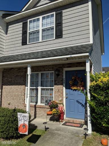 Main picture of 200 Bridgewood Dr